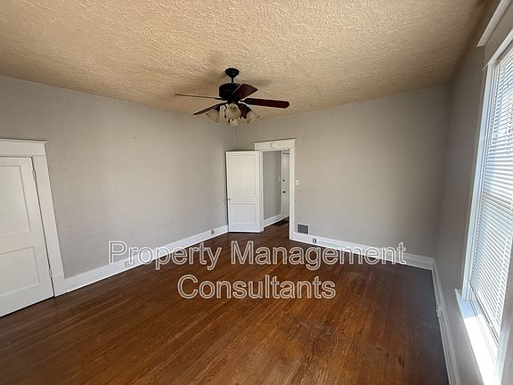 2nd image of 1014 E 1st St #C