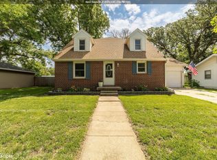 713 S Oak St, Jefferson, IA 50129