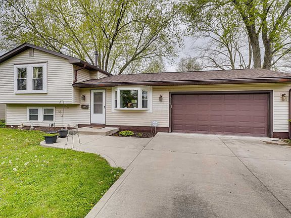 2nd image of 776 Kienle Ave