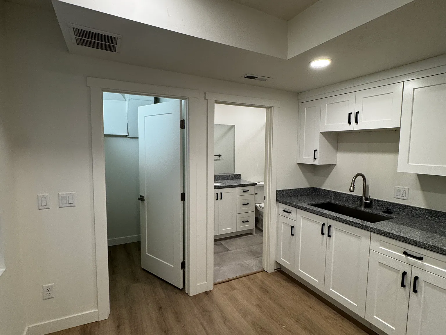 1 bed, 500 sqft, $1,250 — Photo 2