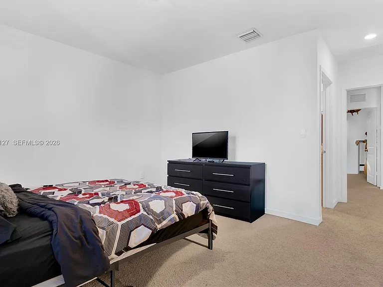 117 NE 3rd Ct — Photo 17