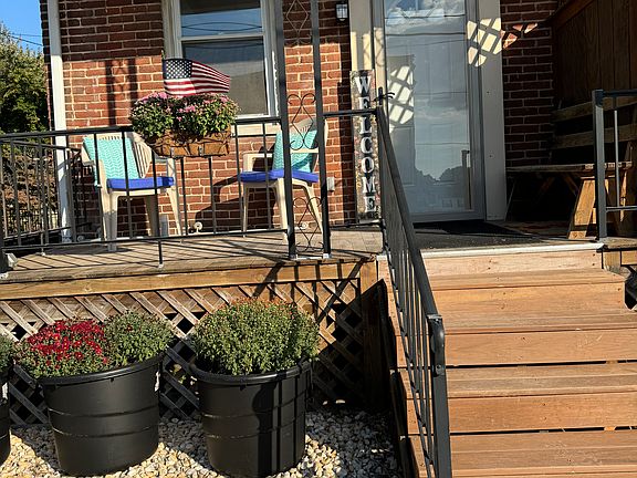 Comfortable front porch