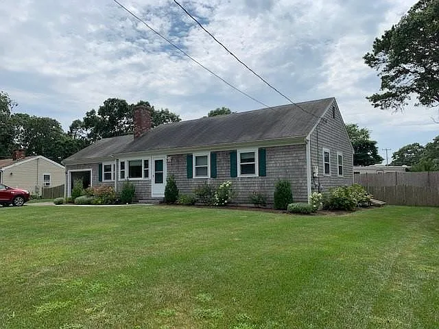 2 bed, 1300 sqft, $2,500 — Photo 2