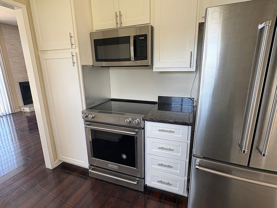 1st image of 736 Fathom Dr