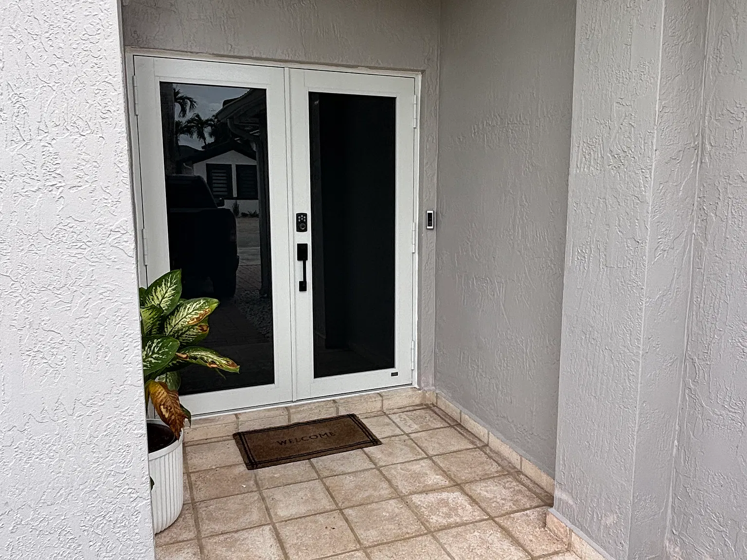 3 bed, 1618 sqft, $3,800 — Photo 2