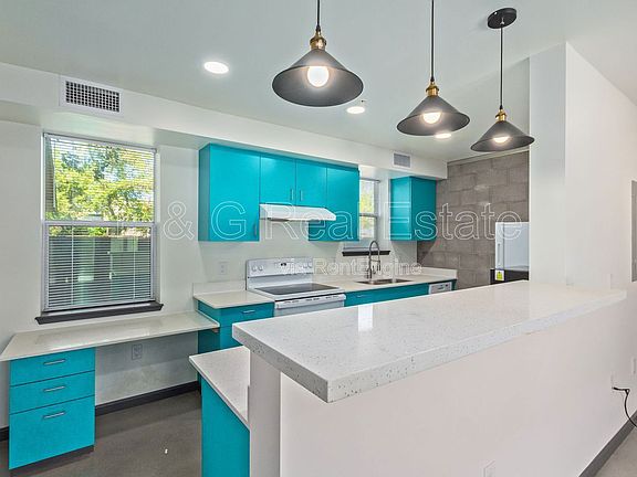 2nd image of 129 N 11th Ave #1A