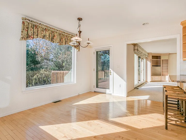 9 Reservoir Rdg — Photo 12