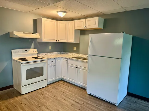 1009 N Branch St #2, Bennington, VT 05201