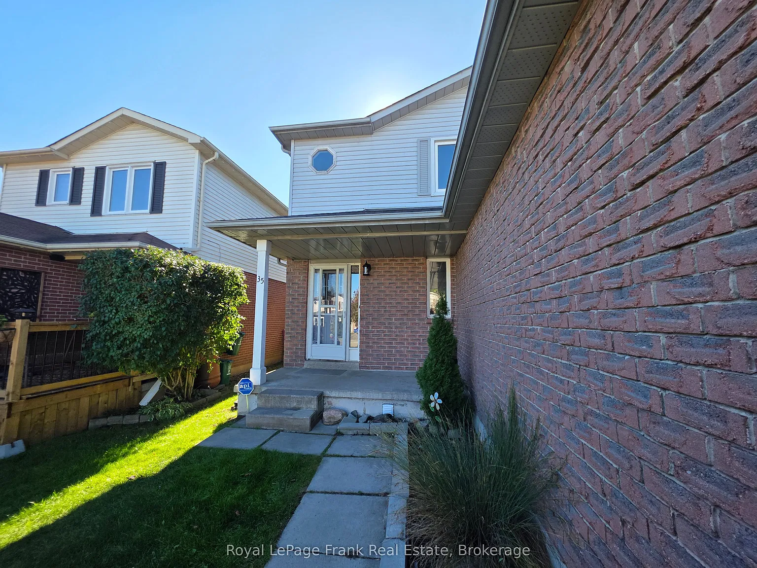 3 bed, $2,700 — Photo 1