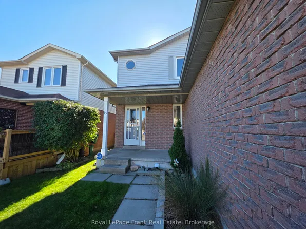 35 Kingsview Ct, Clarington, ON L1E 1E7