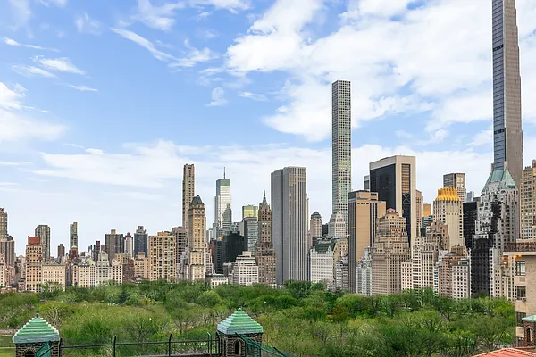 Sold by Compass | media 20