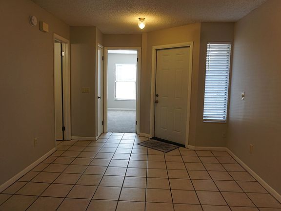 4th image of 5529 Pinehill Ln