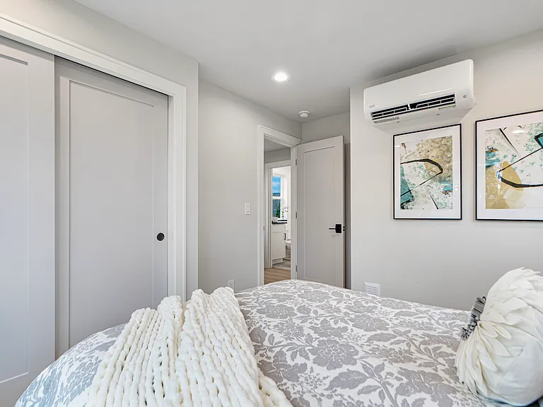 3054 Fairmount Ave SW — Photo 6