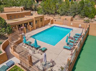 658 Cumbre Vista Dr, Santa Fe, NM 87501
