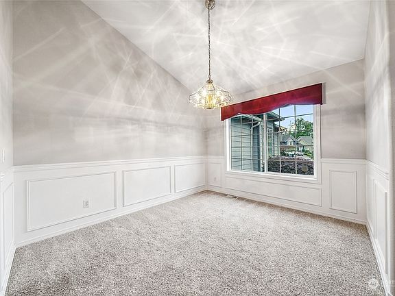4th image of 8923 119th Street Ct E