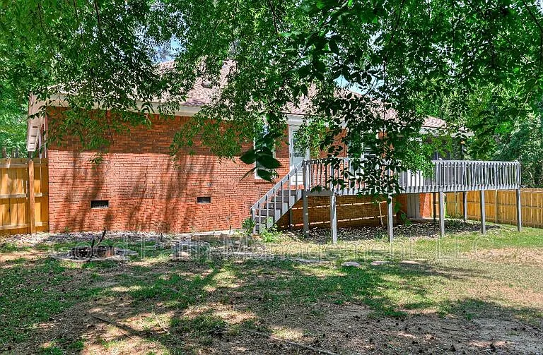 612 Fieldstone Way — Photo 44
