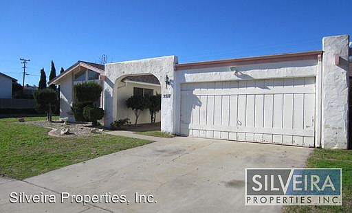 3rd image of 5577 Esplanada Ave