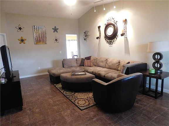 3rd image of 9317 Sonoma Dr