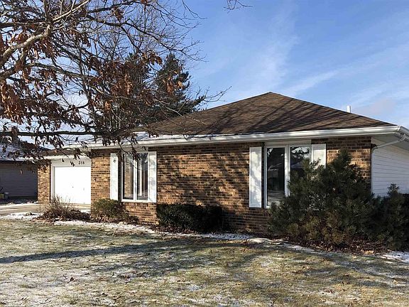 2nd image of 318 Evergreen Dr