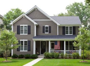 1044 Cherry St, Winnetka, IL 60093