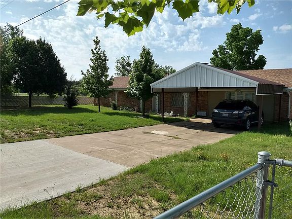 2nd image of 2205 Highway 180 W