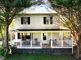 373 Jennys Cove Rd, Cleveland, GA 30528