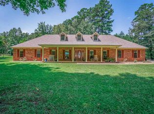 605 Sherwood Oaks Dr, Hallsville, TX 75650