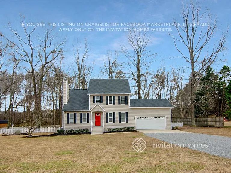 53 Hobson Ln — Photo 2