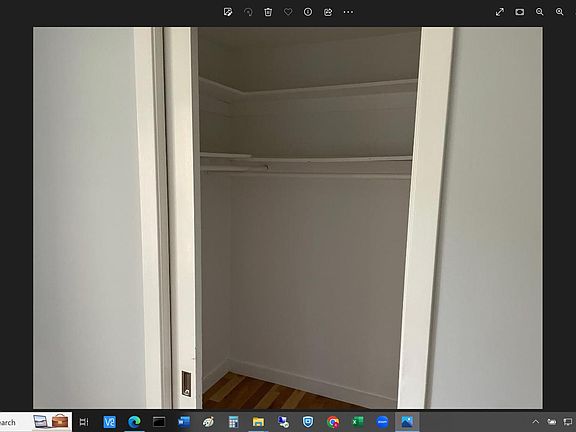 2nd image of 902 Everett Ave Unit 1