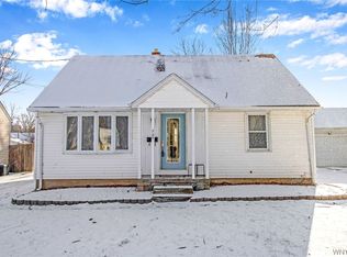 727 Mohawk St, Lewiston, NY 14092