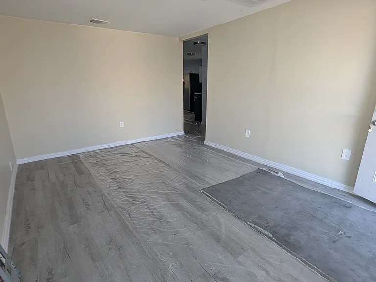 1806 Bayside St — Photo 6