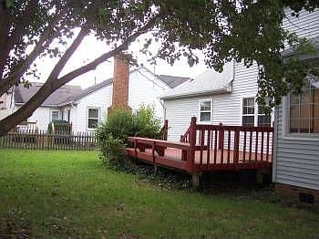 2nd image of 2517 Castle Hill Ct