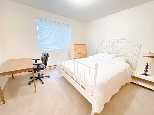 4727 Ravenna Ave NE #401 — Photo 23