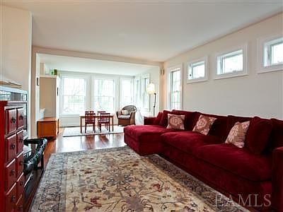 4th image of 26 Mountain Ave