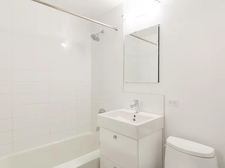 210 W 89th St #9C — Photo 8