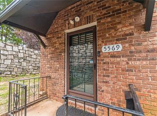5569 Kingsport Dr, Atlanta, GA 30342