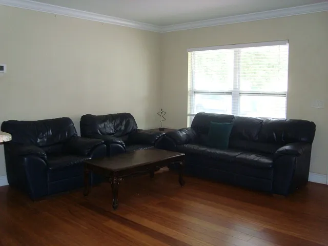 2234 Rose Ln — Photo 3