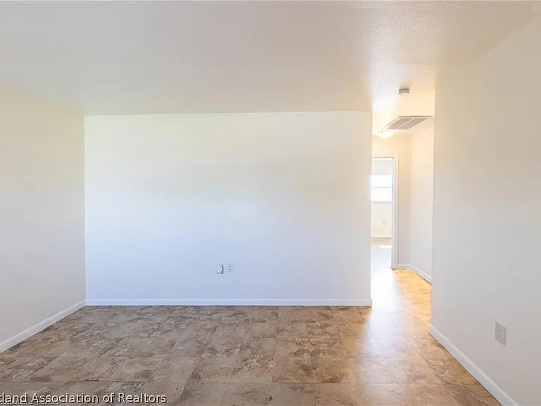 1314 Denise Ave — Photo 2