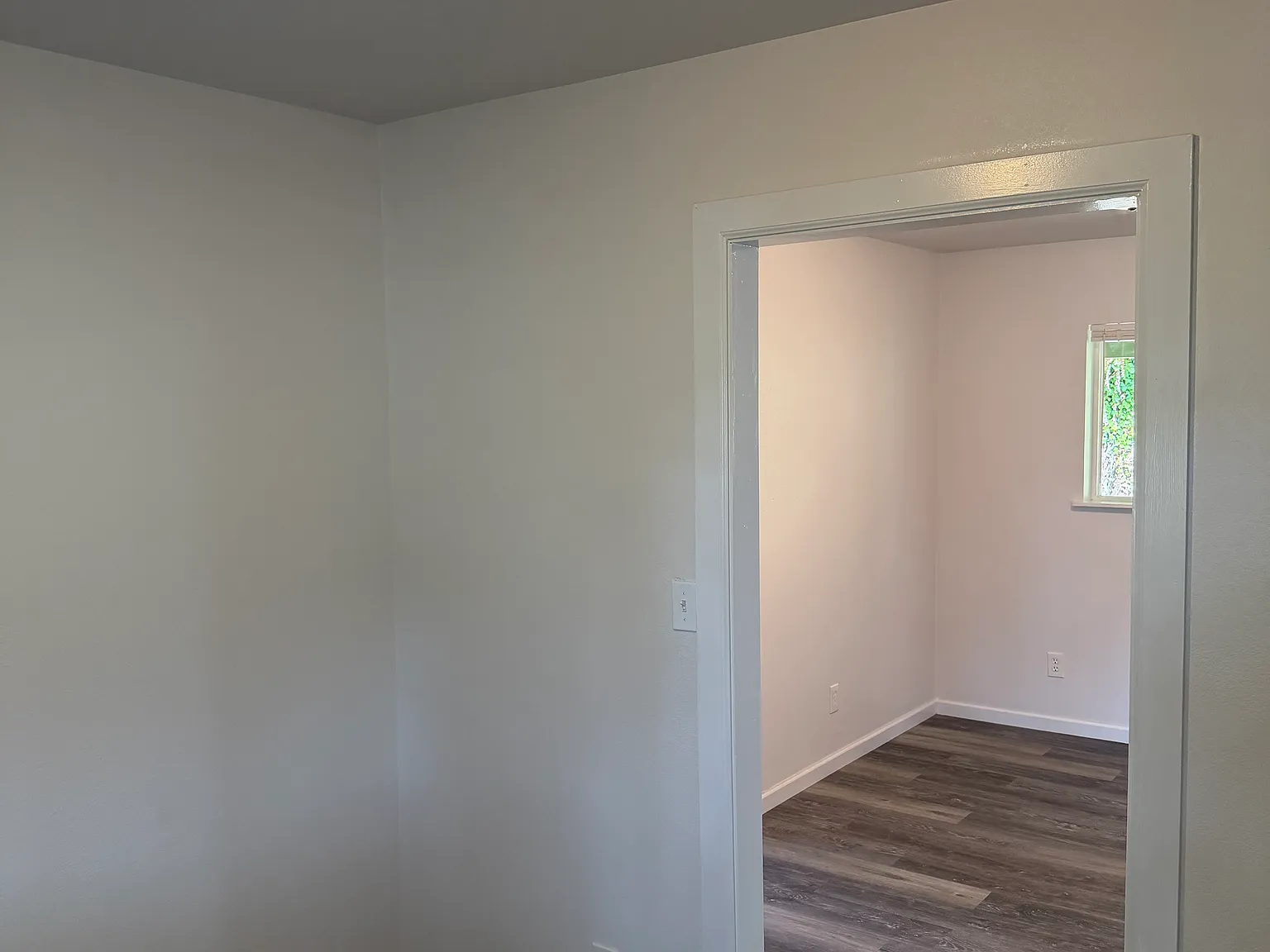 3 bed, 1100 sqft, $2,300 — Photo 4