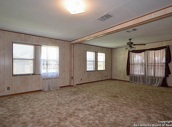 5th image of 110 Renfro Dr