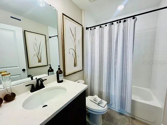 15501 Hamlin Park Dr — Photo 30