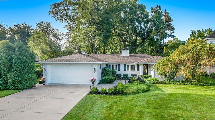 1st image of 718 Country Club Ln