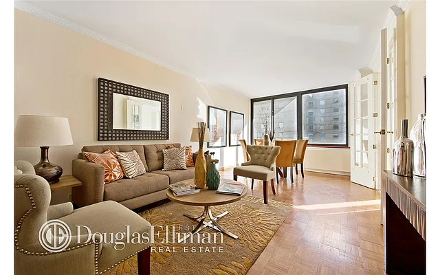Rented by Douglas Elliman | media 27