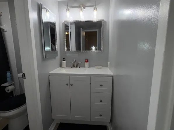 1836 Metzerott Rd APT 919, Hyattsville, MD 20783