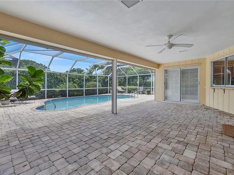 656 Binnacle Dr — Photo 16
