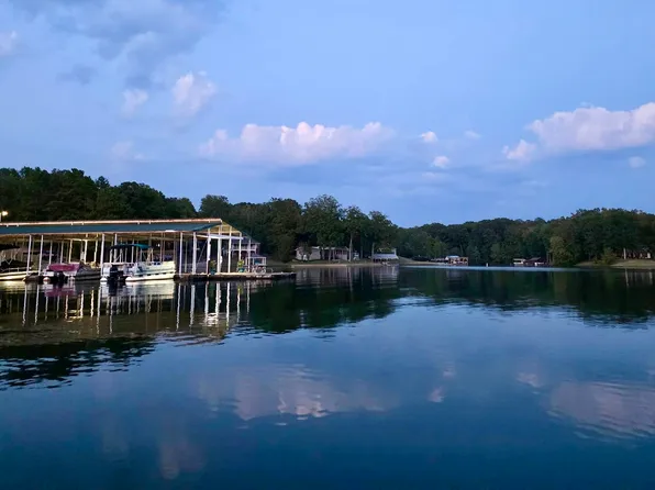 905 Golf Dr, Saulsbury, TN 38067