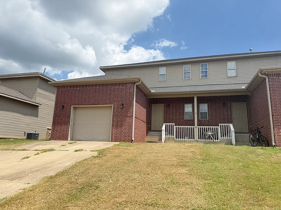 603 SW Loudon Dr #1