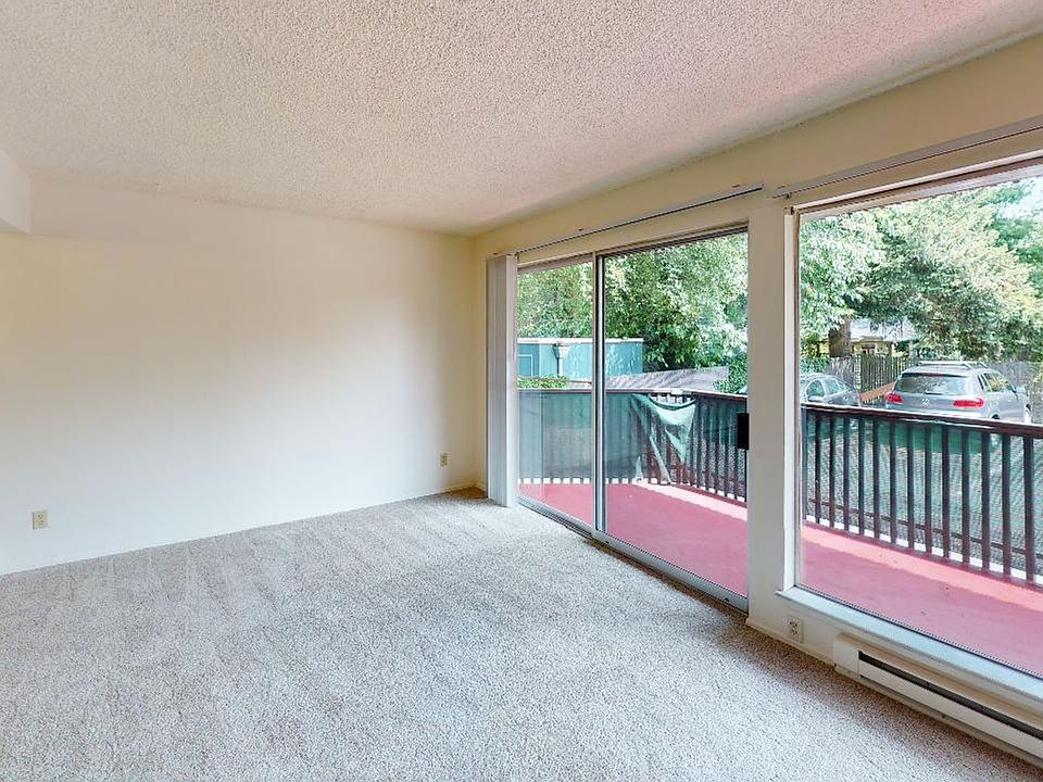 1st image of 13202 Greenwood Ave N APT 104
