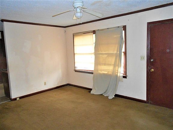 5th image of 1920 Karen Dr