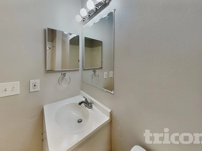 5815 Brambletree St — Photo 15